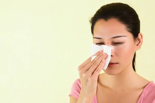 ඔයාටත් නිතරම සෙමද? මේක සයිනසයිටීස් (Sinusitis) වෙන්න පුලුවන්ද?